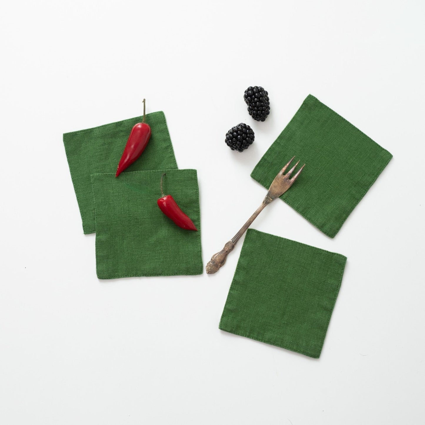 True Green lino padėkliukų rinkinys 4 vnt. — naturalusdrabuziai.lt
