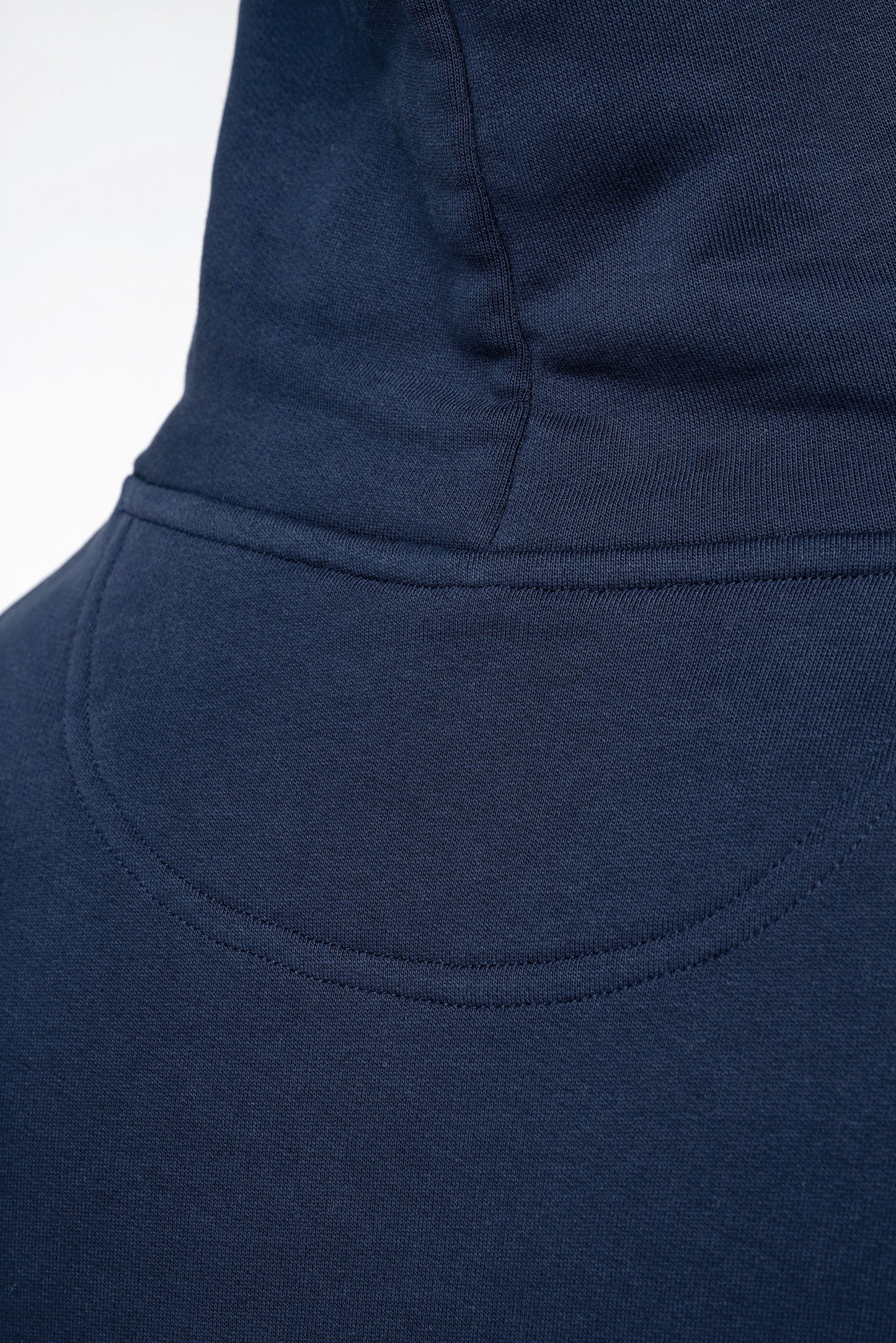 Unisex oversized organinės medvilnės džemperis su gobtuvu — naturalusdrabuziai.lt