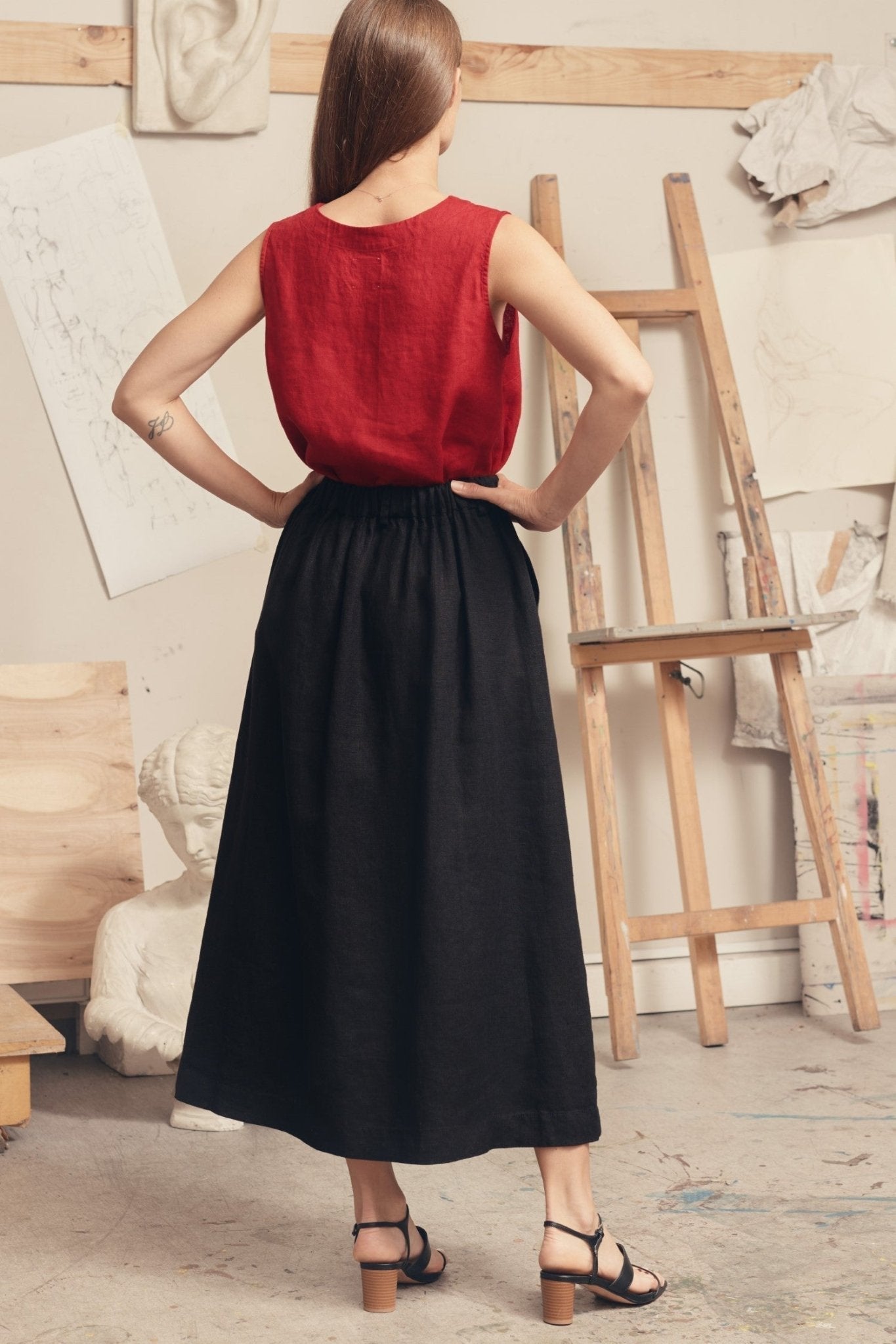 Black Linen Gardenia Skirt