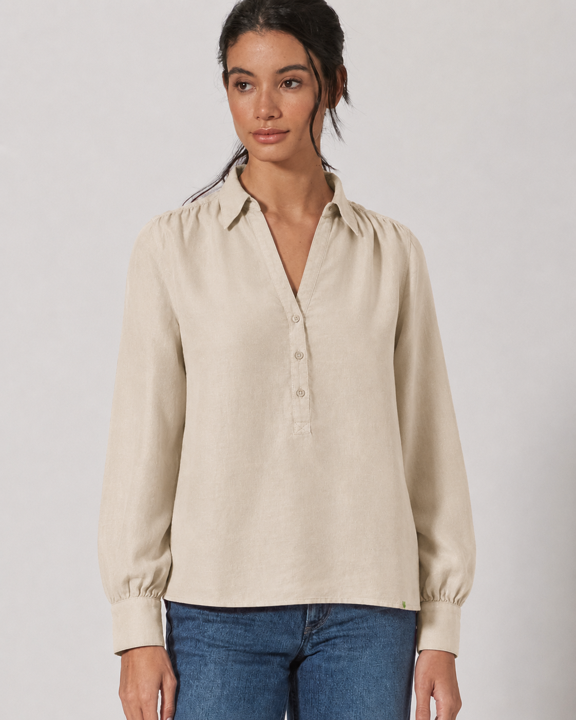 Moteriška palaidinė iš kanapių ir ekologiškos medvilnės (DH135OEB) – Smėlio