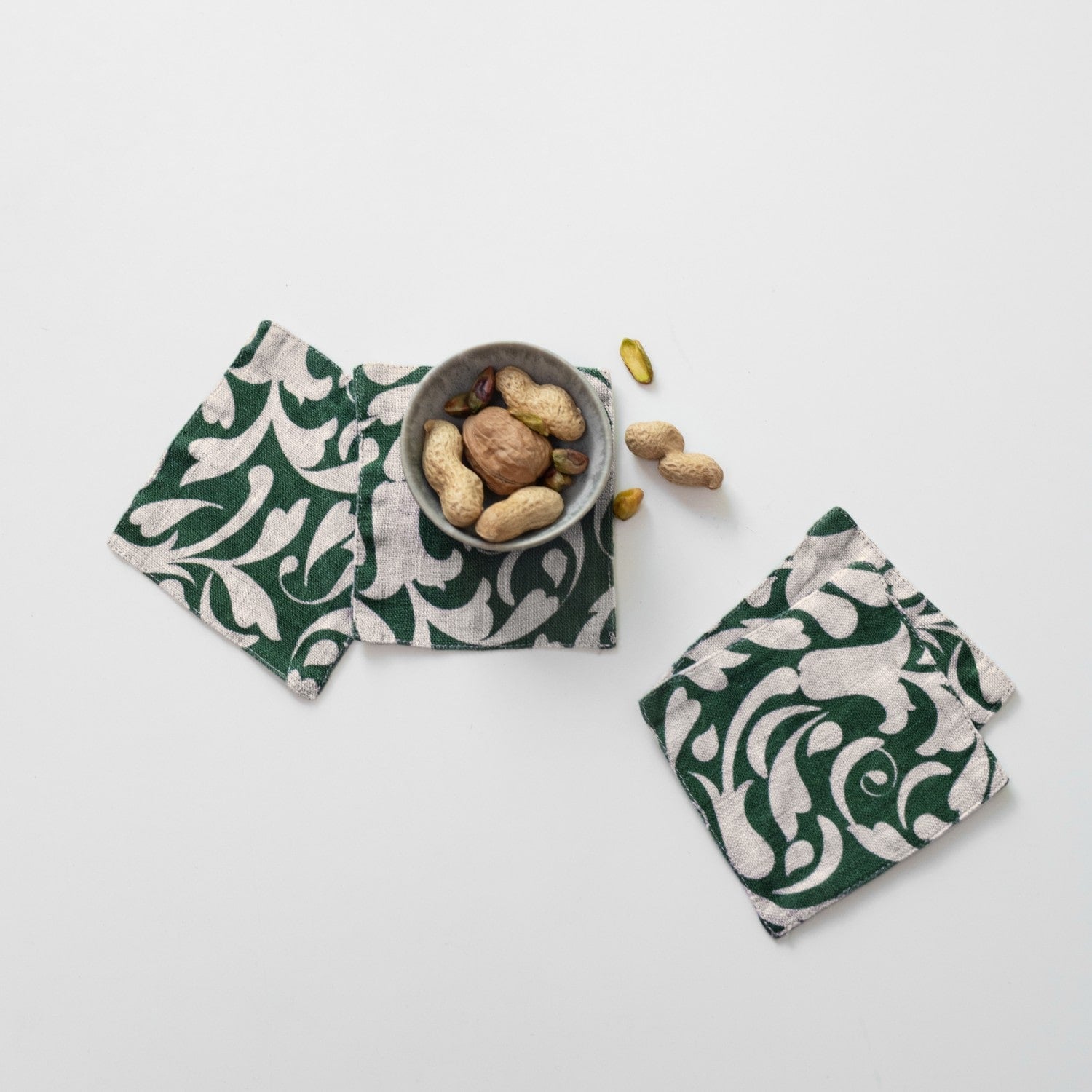 Evergreen Damask lino padėkliukų rinkinys 4 vnt. — naturalusdrabuziai.lt