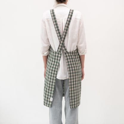 Forest Green Gingham lino kryžminio tipo prijuostė — naturalusdrabuziai.lt