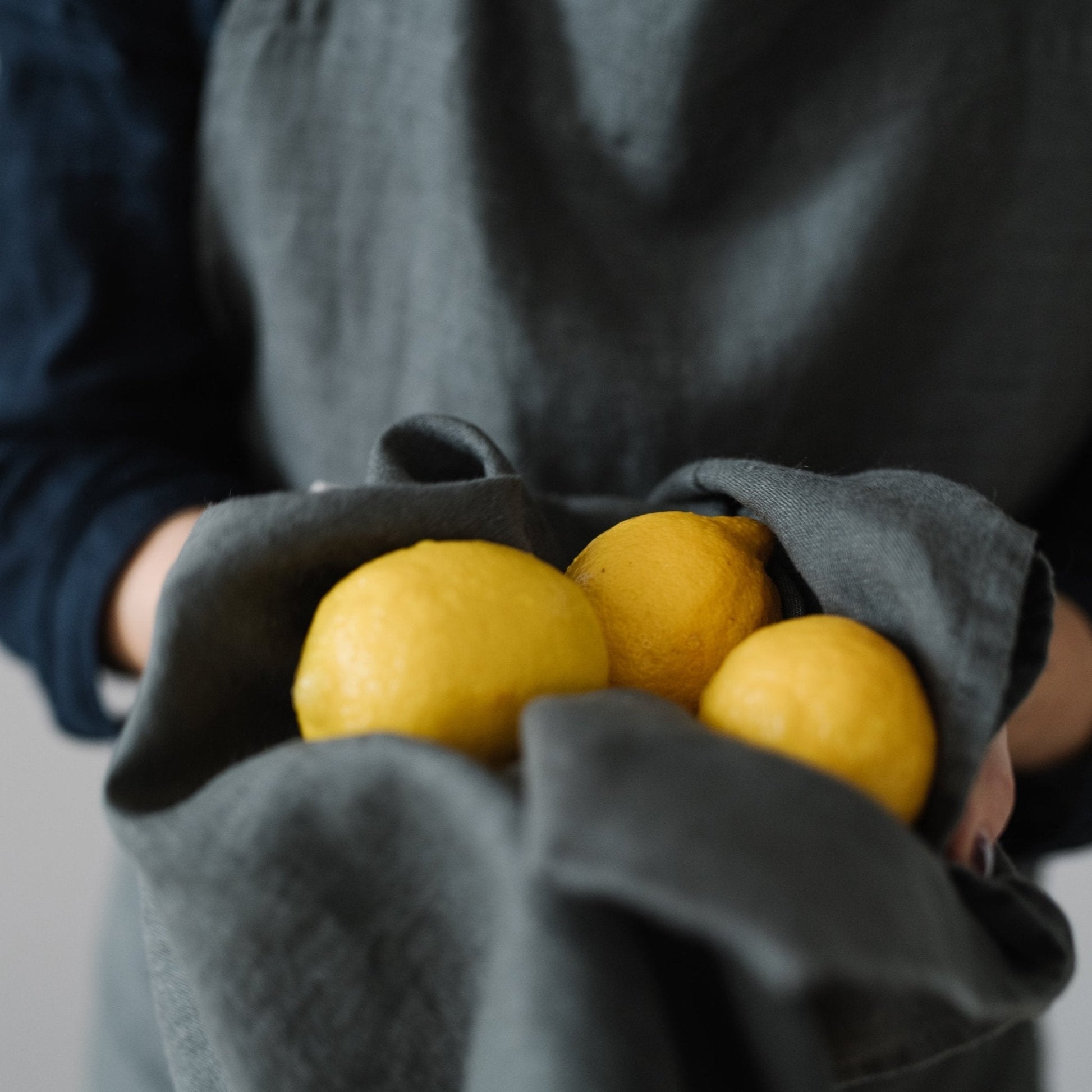 Forest Green lino virtuvinė servetė — naturalusdrabuziai.lt