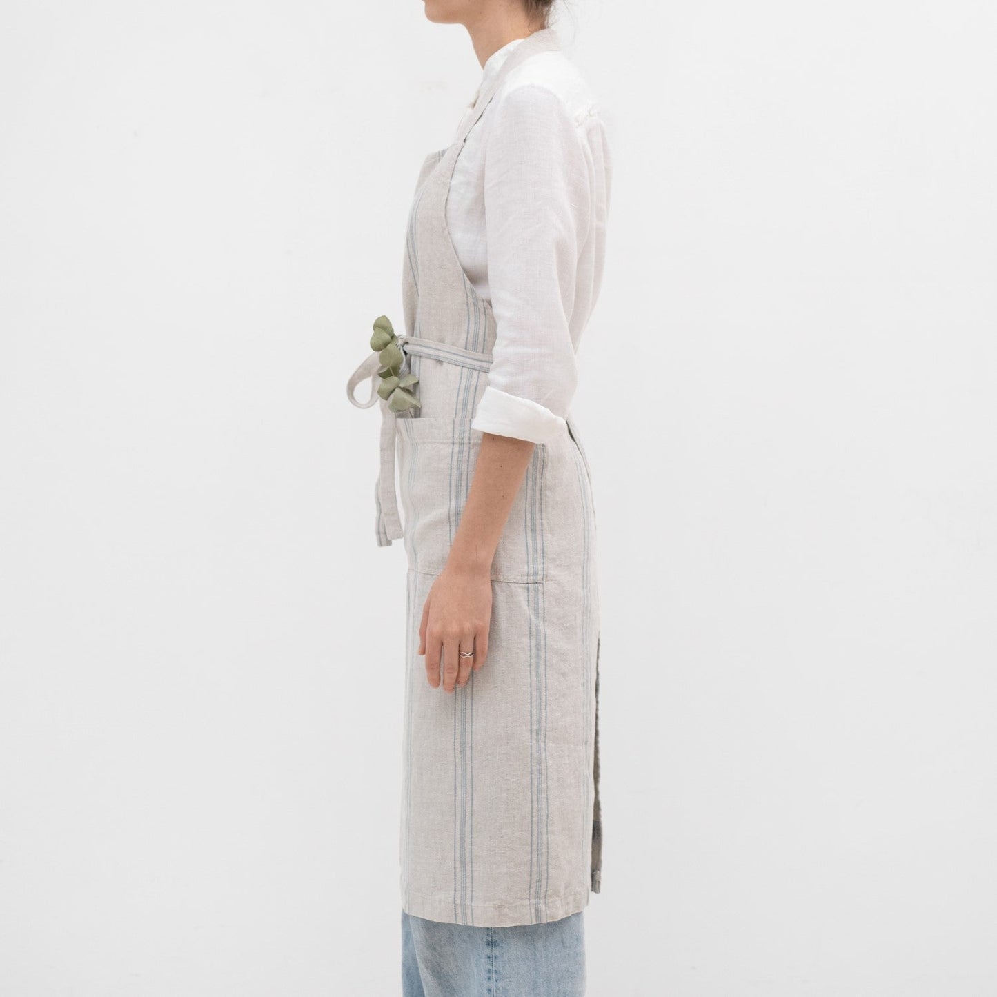 Grey Blue Wide Stripe Rustic lino šefo prijuostė — naturalusdrabuziai.lt