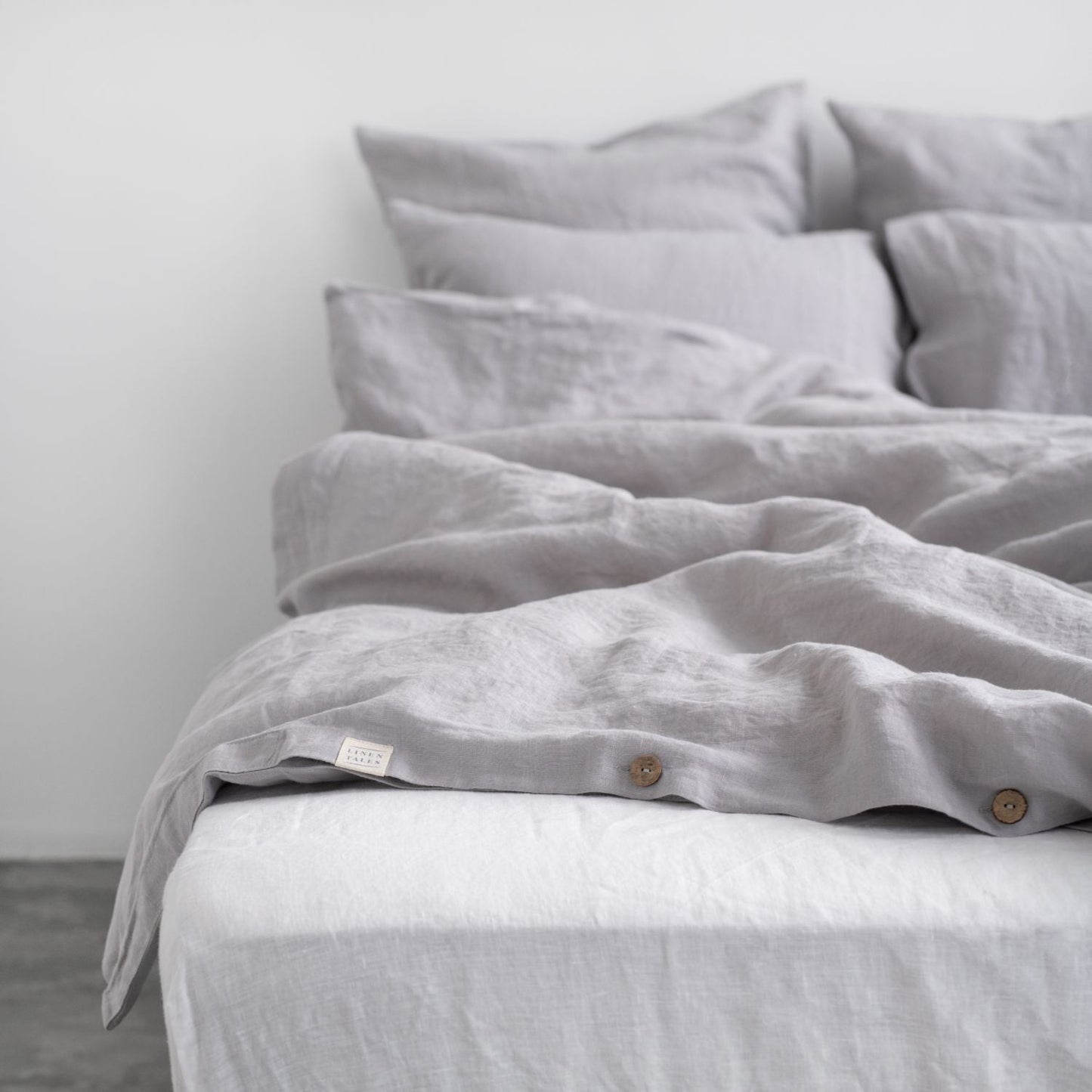 Light Grey lino antklodės užvalkalas rinkinys — naturalusdrabuziai.lt