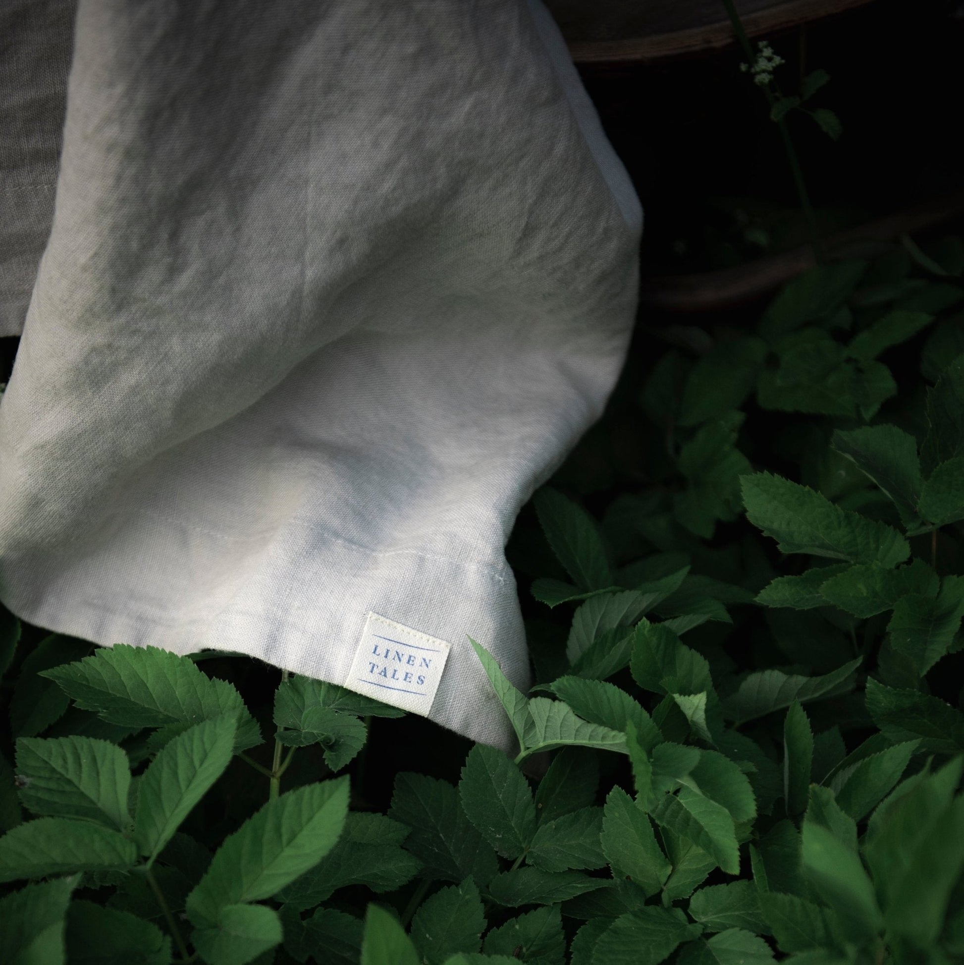 Light Grey lino staltiesė — naturalusdrabuziai.lt