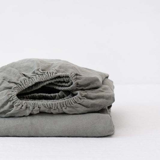 LIMITED EDITION Khaki lino kampinė paklodė — naturalusdrabuziai.lt