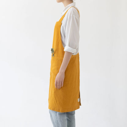 LIMITED EDITION Mustard lino kryžminio tipo prijuostė — naturalusdrabuziai.lt