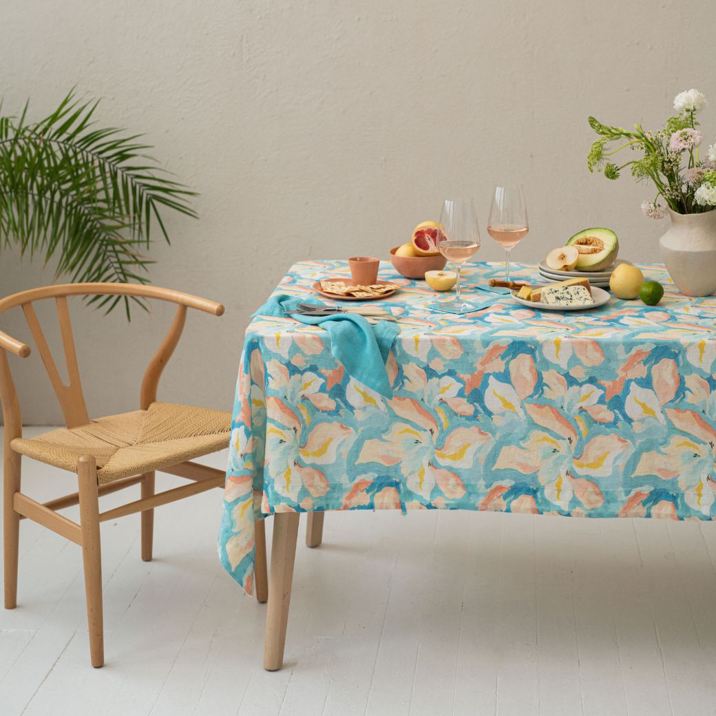 LIMITED EDITION Pastel Iris lino staltiesė — naturalusdrabuziai.lt