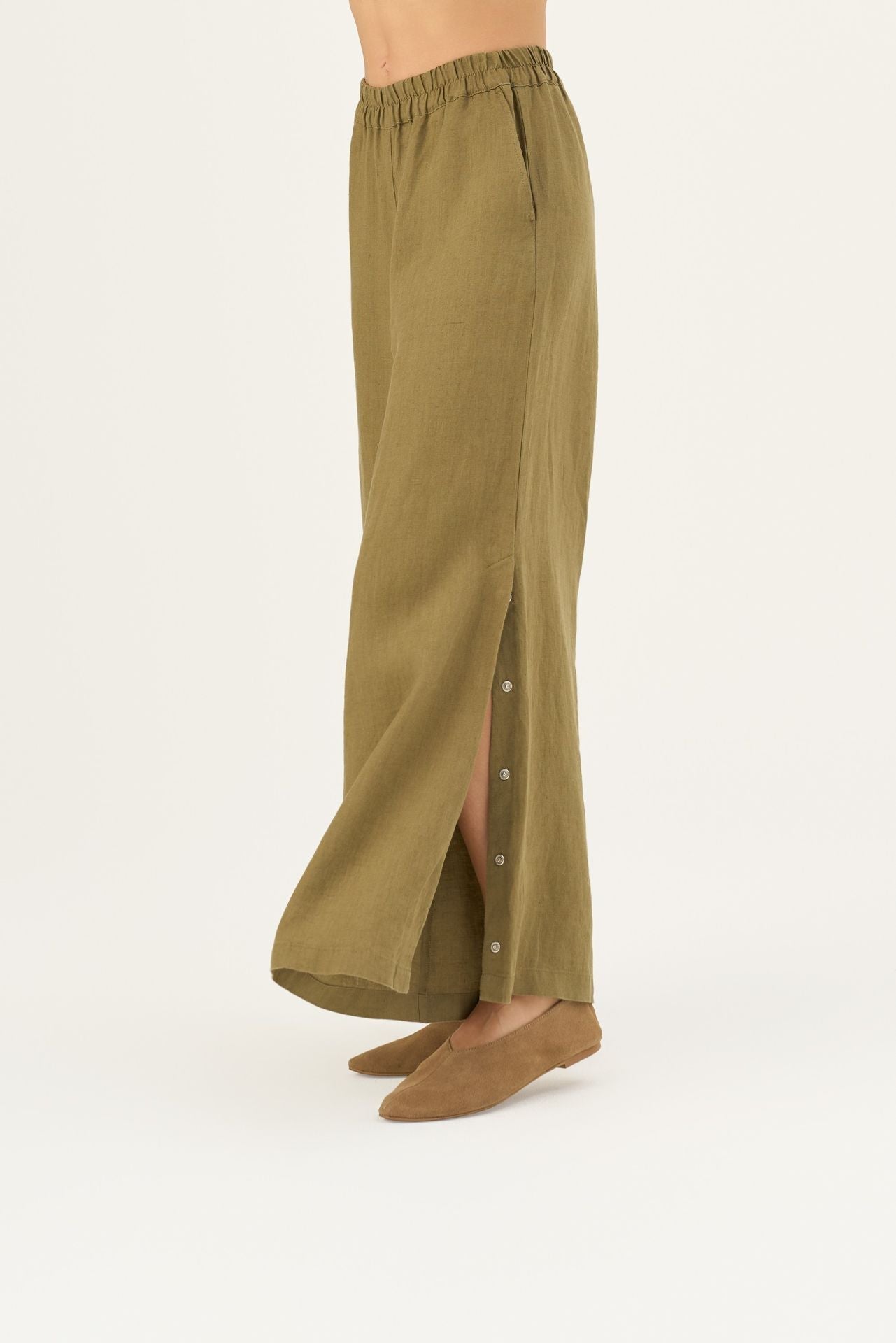 Olive Khaki lino Zayn kelnės — naturalusdrabuziai.lt