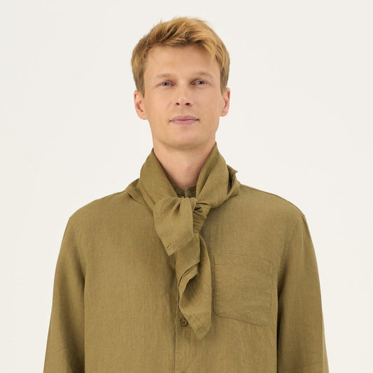 Olive Khaki lino Mallow šalikas — naturalusdrabuziai.lt
