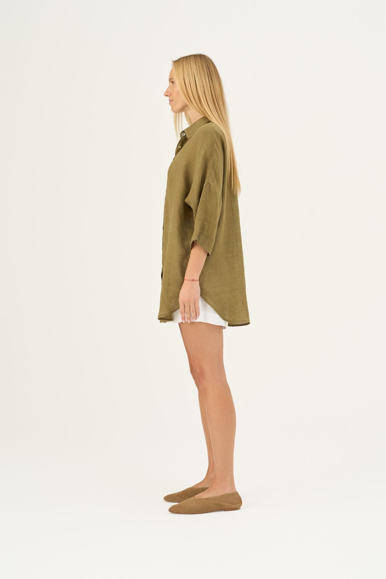 Olive Khaki lino Oregano marškiniai — naturalusdrabuziai.lt