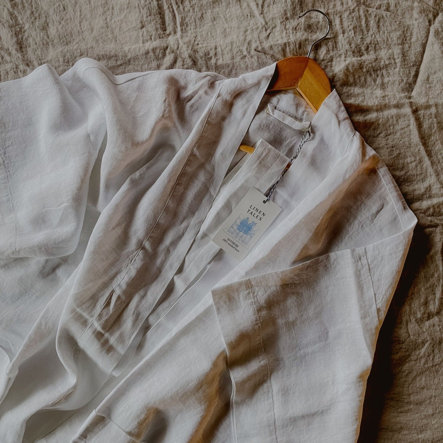 Optical White lino Summer chalatas — naturalusdrabuziai.lt
