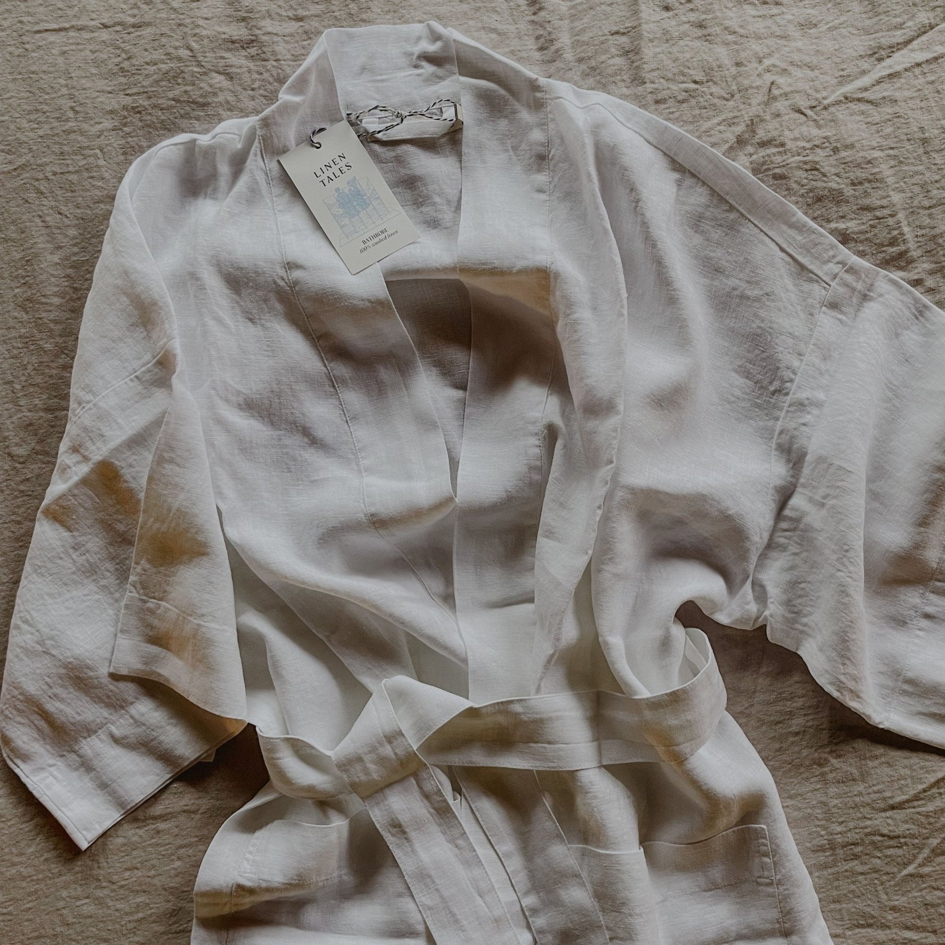 Optical White lino Summer chalatas — naturalusdrabuziai.lt