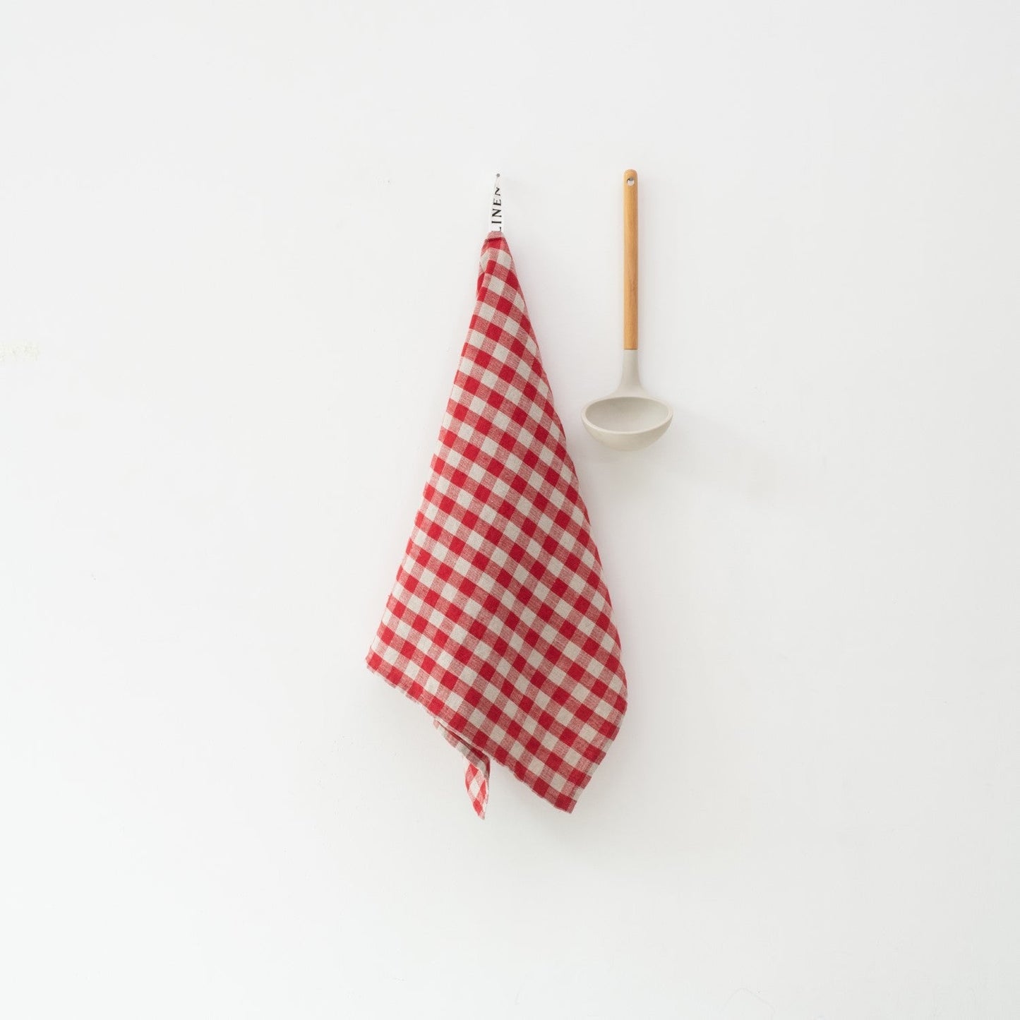 Red Gingham lino virtuvinė servetė — naturalusdrabuziai.lt