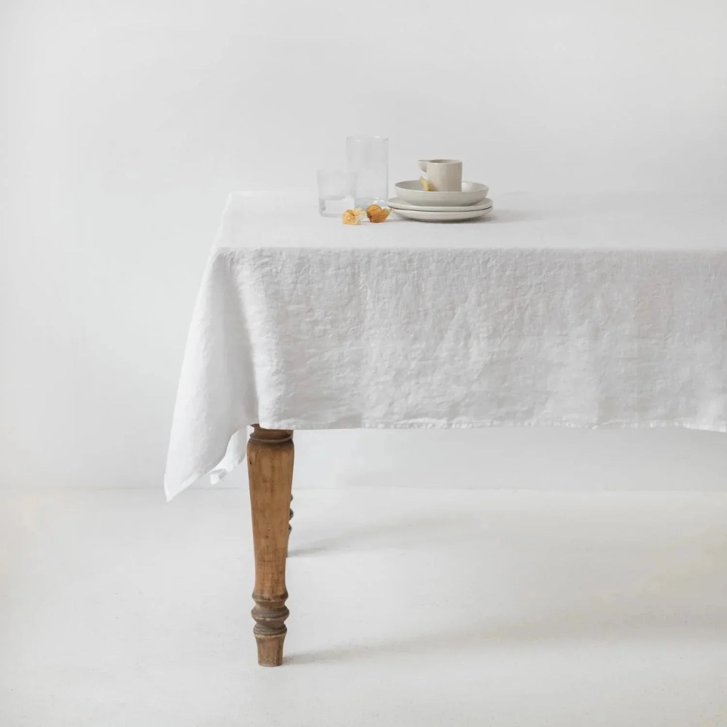 White Lightweight lino staltiesė — naturalusdrabuziai.lt