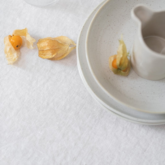 White Lightweight lino staltiesė — naturalusdrabuziai.lt